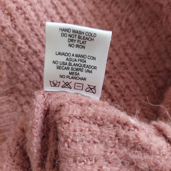 Love Tree Sweater Medium dusty rose color slight crop lantern sleeve - Picture 5 of 7